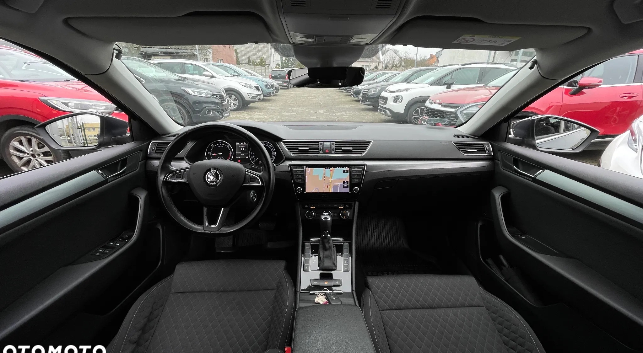 Skoda Superb cena 75900 przebieg: 185000, rok produkcji 2017 z Bydgoszcz małe 667